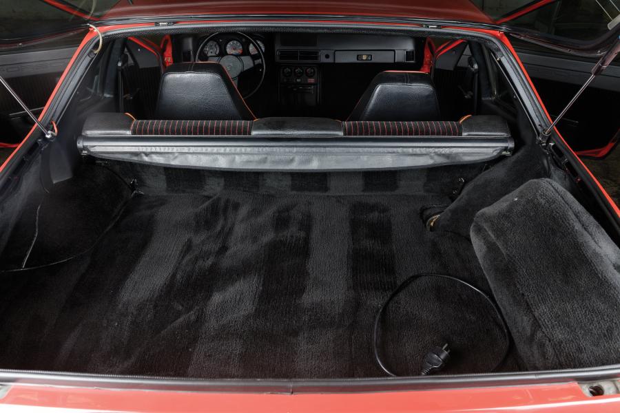 Багажник Porsche 924 Carrera GTS (937) 1982 года  (фото 29 из 30)